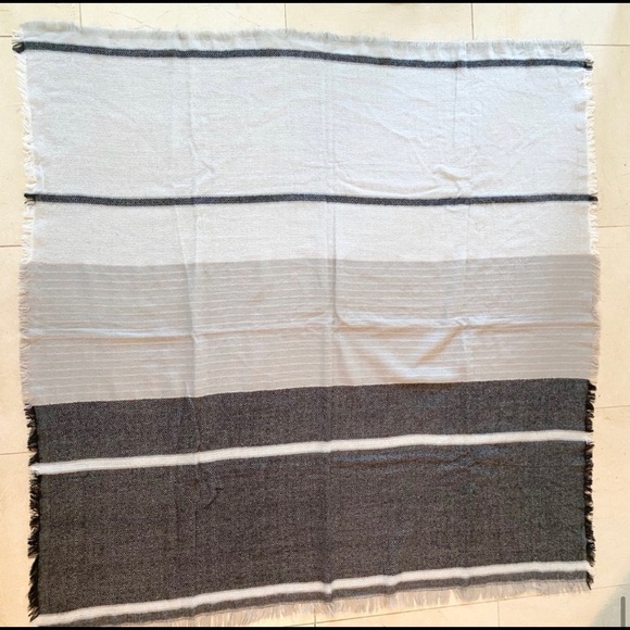 LeLuxe 52” Square Wrap/ Scarf - Picture 7 of 7